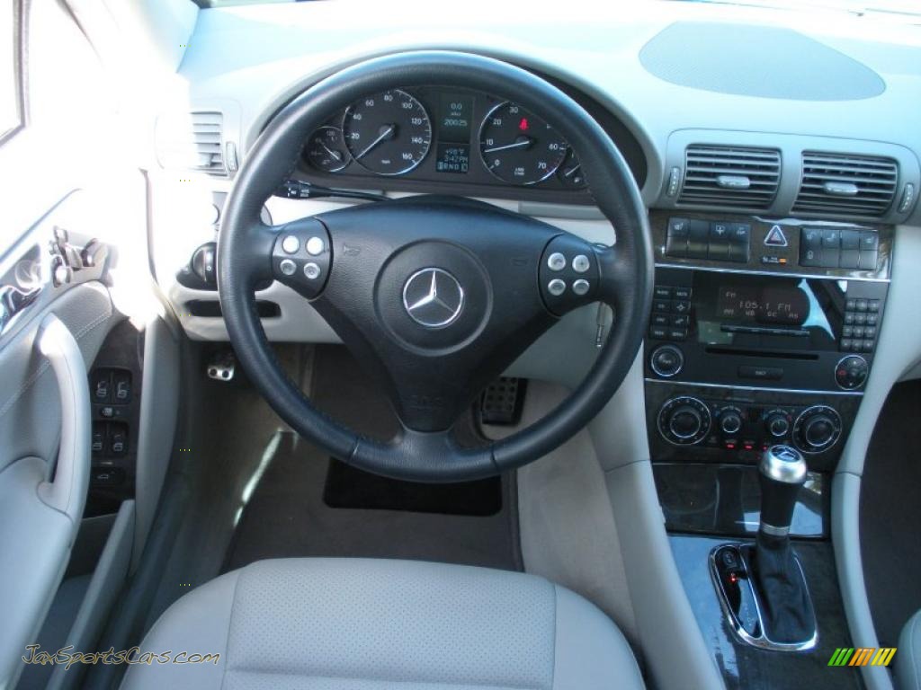 2007 C 230 Sport - Arctic White / Ash photo #19