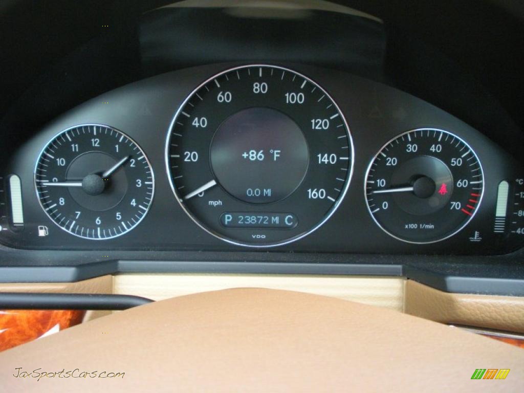 2007 E 350 4Matic Sedan - Black / Cashmere photo #20