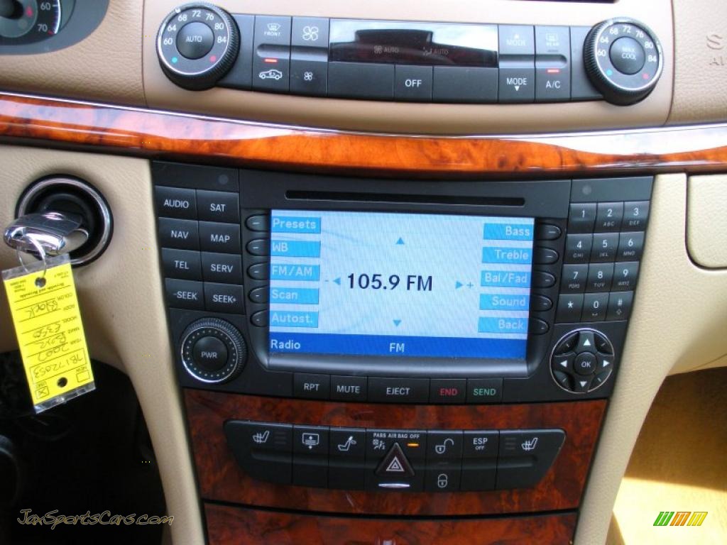 2007 E 350 4Matic Sedan - Black / Cashmere photo #22