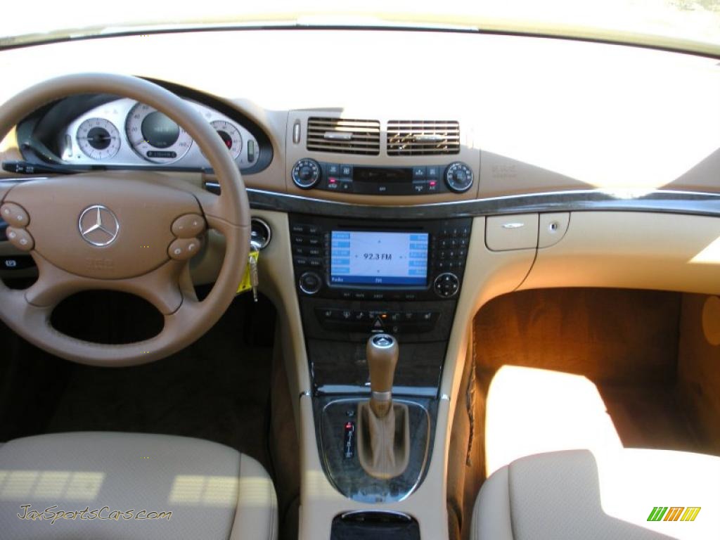 2007 E 350 Sedan - Capri Blue Metallic / Cashmere photo #17