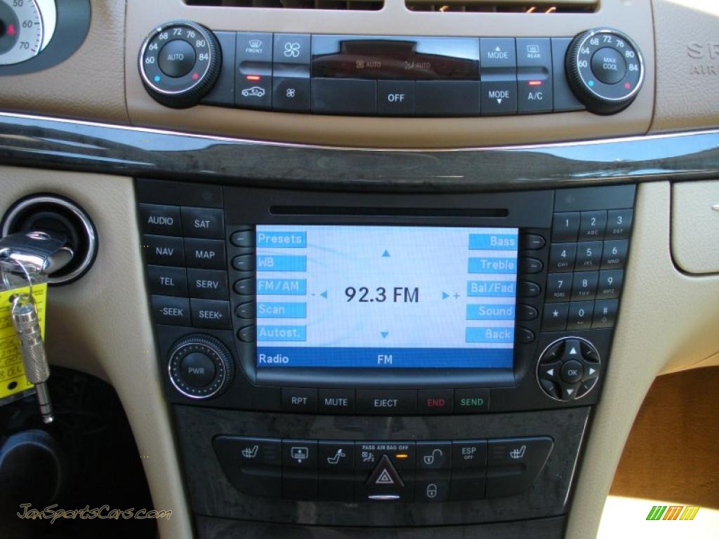 2007 E 350 Sedan - Capri Blue Metallic / Cashmere photo #22