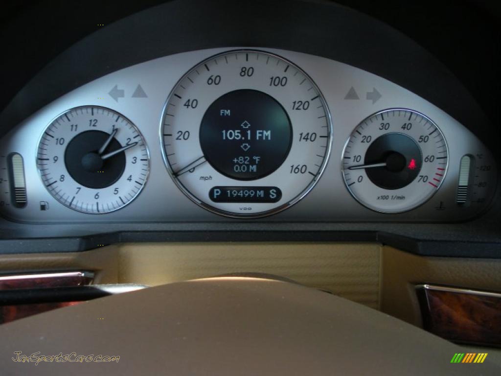 2008 E 350 Sedan - Indium Grey Metallic / Cashmere photo #20