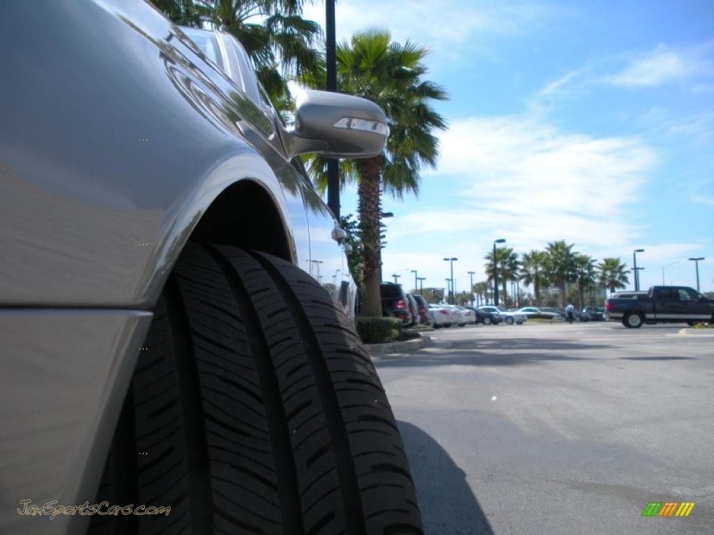 2009 E 350 Sedan - Pewter Metallic / Cashmere photo #10