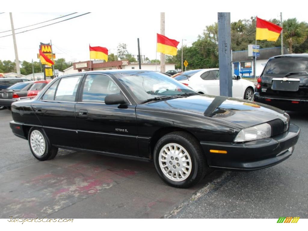 Black / Graphite Oldsmobile Achieva SL Sedan Black / Graphite Oldsmobile Achieva SL Sedan
