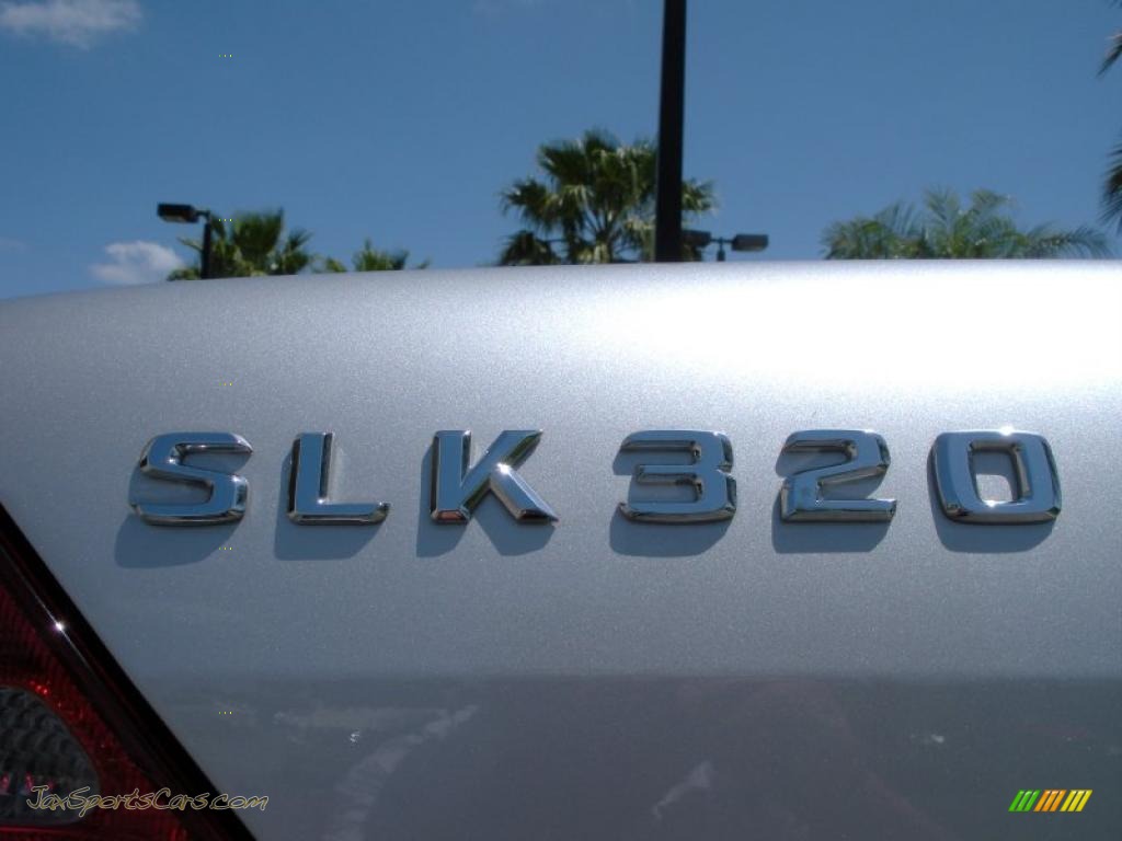 2004 SLK 320 Roadster - Brilliant Silver Metallic / Charcoal photo #14