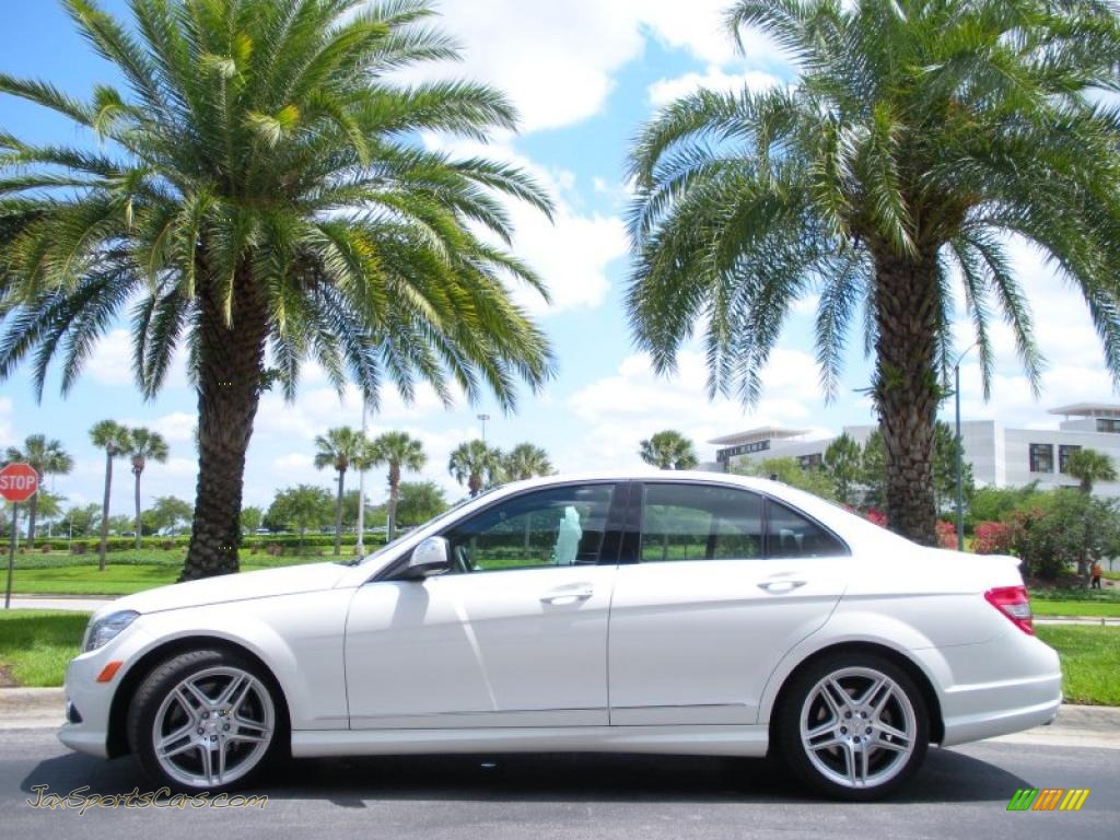 Arctic White / Black Mercedes-Benz C 350 Sport Arctic White / Black Mercedes-Benz C 350 Sport