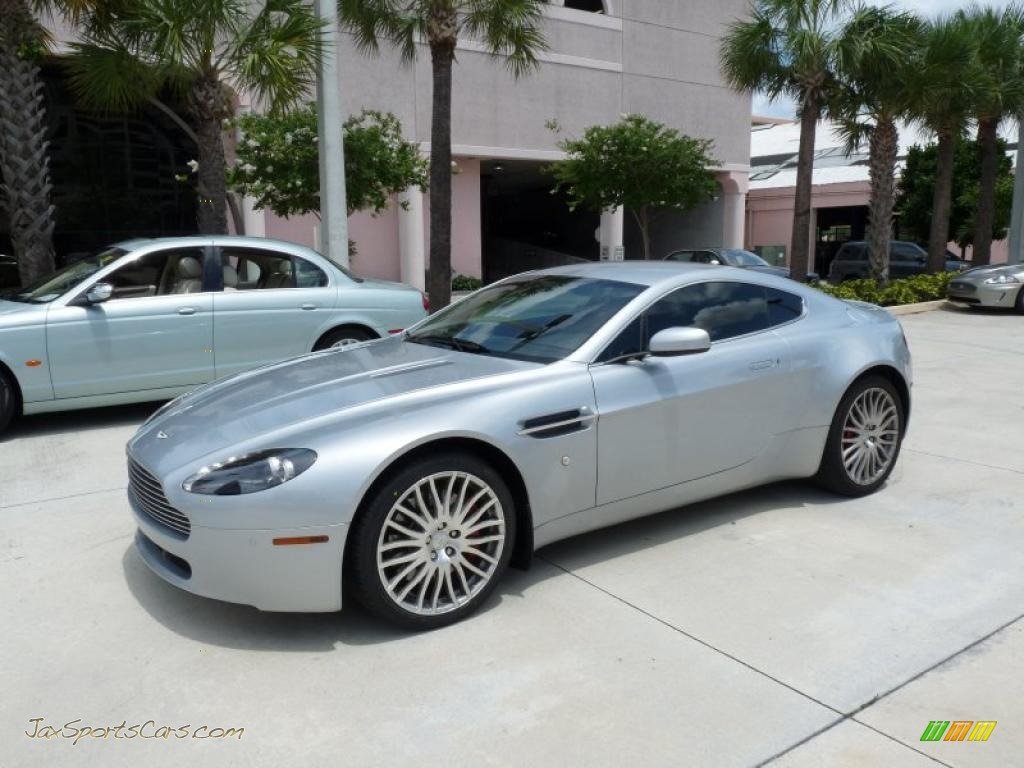 AM Titanium Silver / Obsidian Black Aston Martin V8 Vantage Coupe AM Titanium Silver / Obsidian Black Aston Martin V8 Vantage Coupe
