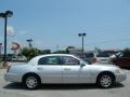 Lincoln Town Car Signature Silver Frost Metallic photo #6