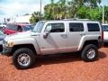 Hummer H3  Boulder Gray Metallic photo #4