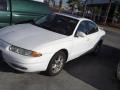 Oldsmobile Alero GLS Sedan Arctic White photo #1