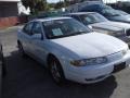 Oldsmobile Alero GLS Sedan Arctic White photo #3