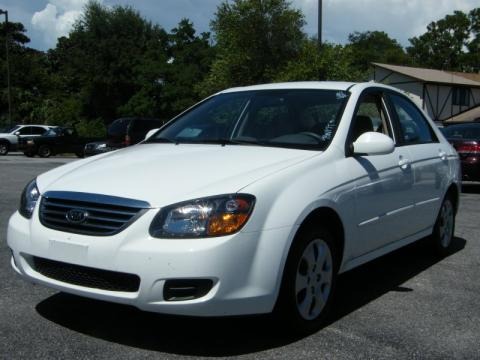 Clear White 2009 Kia Spectra EX Sedan Clear White 2009 Kia Spectra EX Sedan