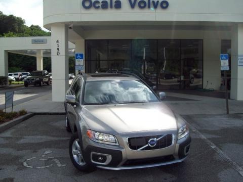 Seashell Metallic 2011 Volvo XC70 3.2