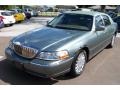 Lincoln Town Car Signature Light Tundra Metallic photo #1