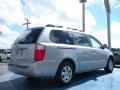 Kia Sedona LX Silver photo #5