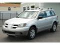 Mitsubishi Outlander LS Munich Silver Metallic photo #1