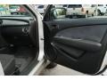Mitsubishi Outlander LS Munich Silver Metallic photo #19