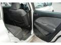 Mitsubishi Outlander LS Munich Silver Metallic photo #24