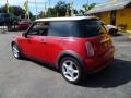 Mini Cooper Hardtop Chili Red photo #4 Mini Cooper Hardtop Chili Red photo #4