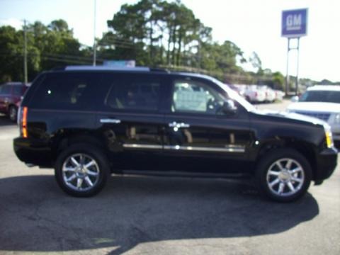 Onyx Black 2011 GMC Yukon Denali AWD Onyx Black 2011 GMC Yukon Denali AWD