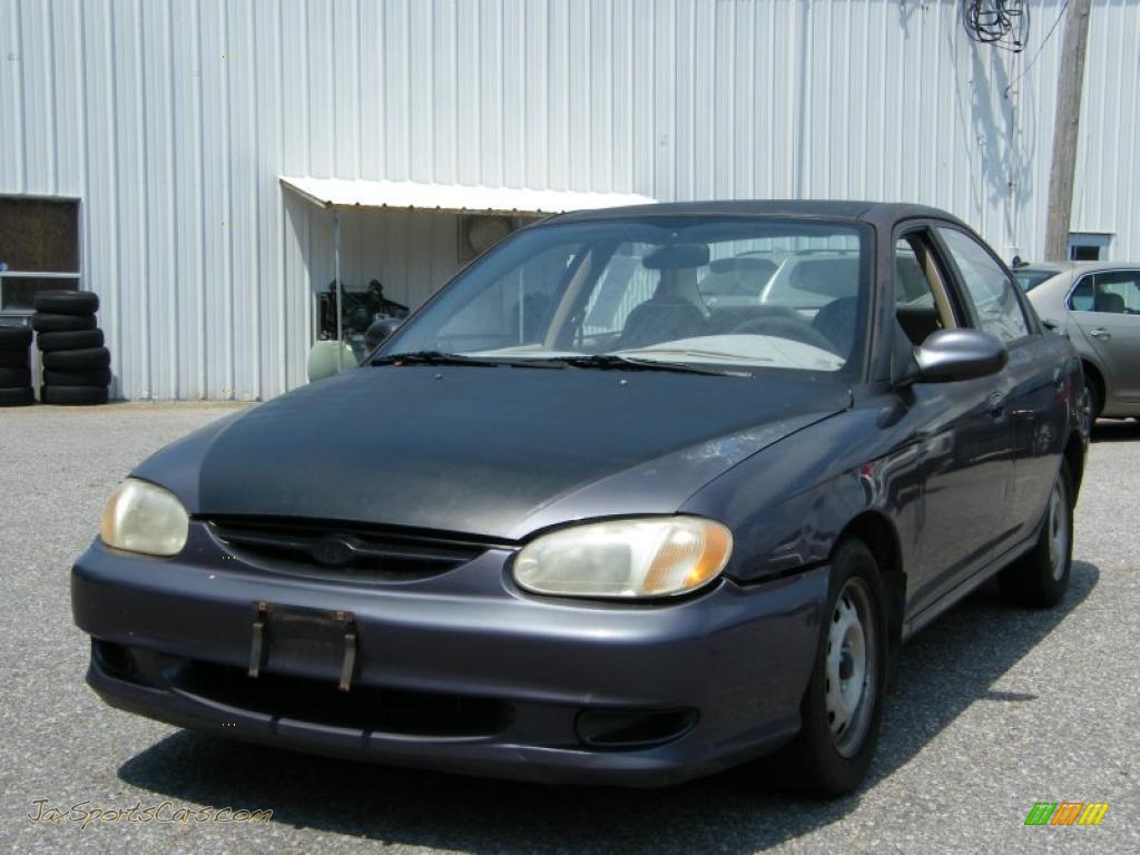 Violet Mist / Beige Kia Sephia Violet Mist / Beige Kia Sephia