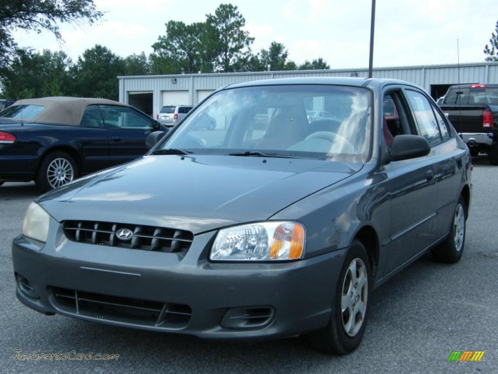Charcoal Gray / Gray Hyundai Accent GL Sedan Charcoal Gray / Gray Hyundai Accent GL Sedan
