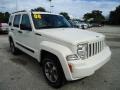Jeep Liberty Sport Stone White photo #15 Jeep Liberty Sport Stone White photo #15