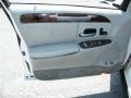 Lincoln Town Car Executive Vibrant White photo #17 Lincoln Town Car Executive Vibrant White photo #17