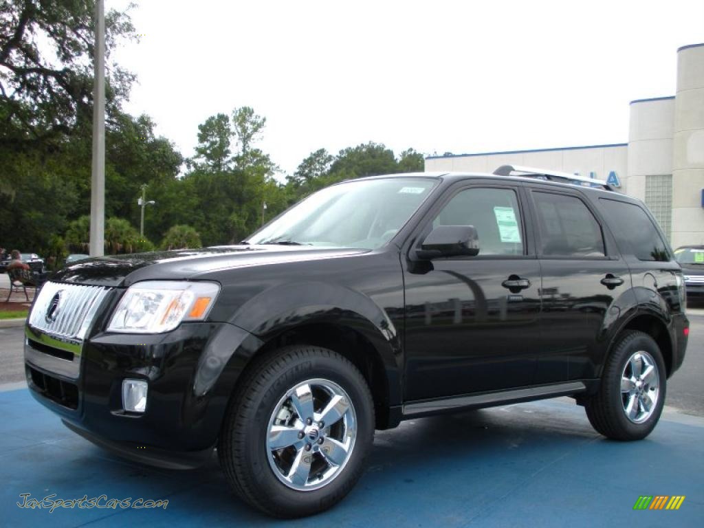 Tuxedo Black Metallic / Stone Mercury Mariner Premier V6
