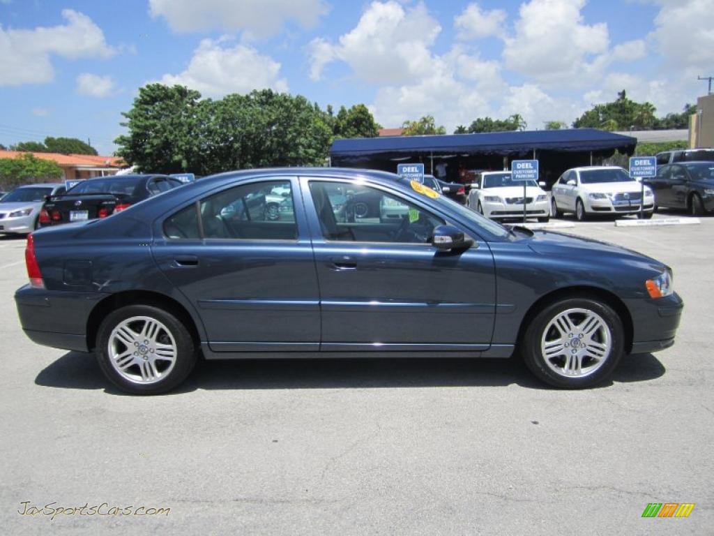 2007 S60 2.5T - Barents Blue Metallic / Taupe/Light Taupe photo #6