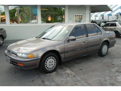 Pewter Gray Metallic 1992 Honda Accord LX Sedan Pewter Gray Metallic 1992 Honda Accord LX Sedan