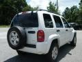 Jeep Liberty Limited 4x4 Stone White photo #5 Jeep Liberty Limited 4x4 Stone White photo #5