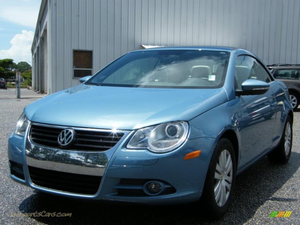 Eismeer Blue Metallic / Cornsilk Beige Volkswagen Eos Komfort Eismeer Blue Metallic / Cornsilk Beige Volkswagen Eos Komfort