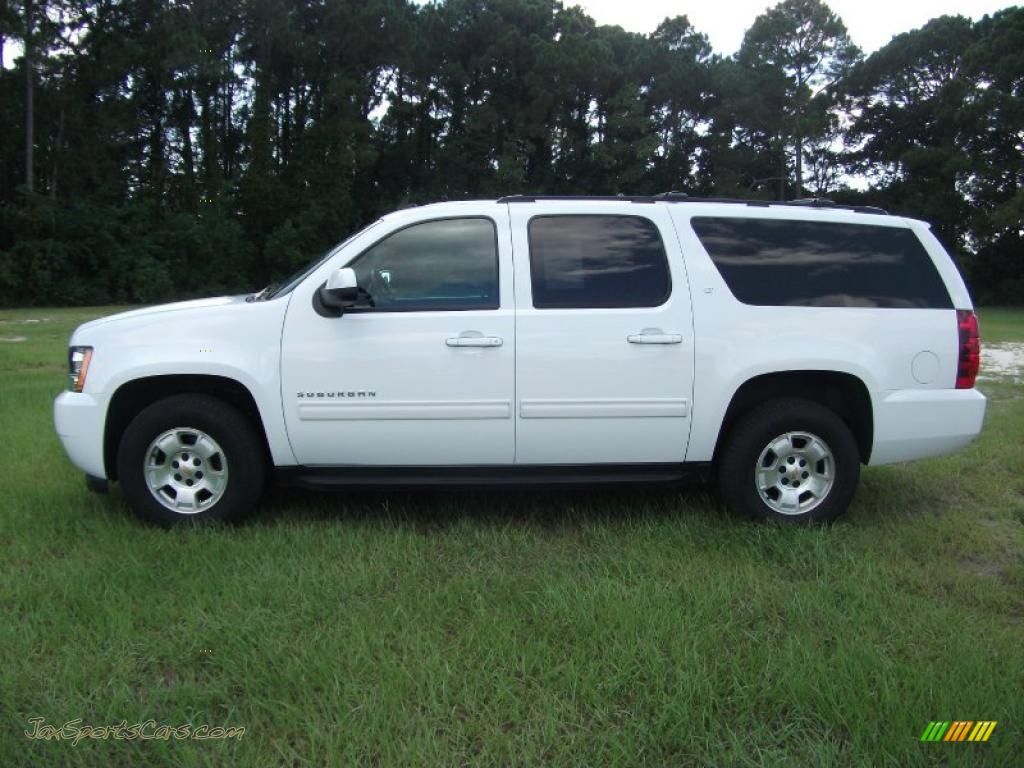 Summit White / Ebony Chevrolet Suburban LT Summit White / Ebony Chevrolet Suburban LT