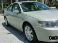Lincoln MKZ Sedan Light Sage Metallic photo #2