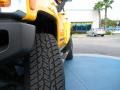 Hummer H3 Yellow photo #10 Hummer H3 Yellow photo #10
