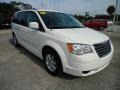 Chrysler Town & Country Touring Stone White photo #16 Chrysler Town & Country Touring Stone White photo #16