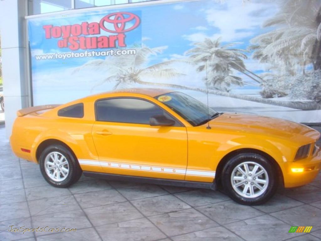 Grabber Orange / Dark Charcoal Ford Mustang V6 Deluxe Coupe Grabber Orange / Dark Charcoal Ford Mustang V6 Deluxe Coupe
