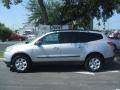 Chevrolet Traverse LS Silver Ice Metallic photo #3