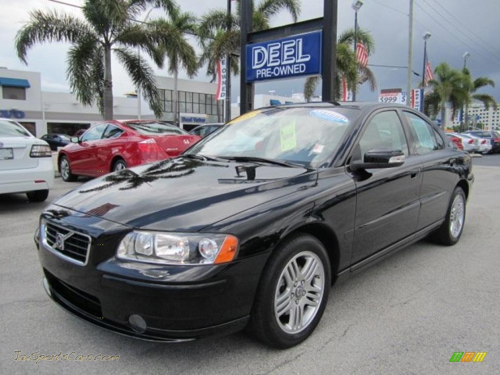Black Stone / Graphite Volvo S60 2.5T Black Stone / Graphite Volvo S60 2.5T