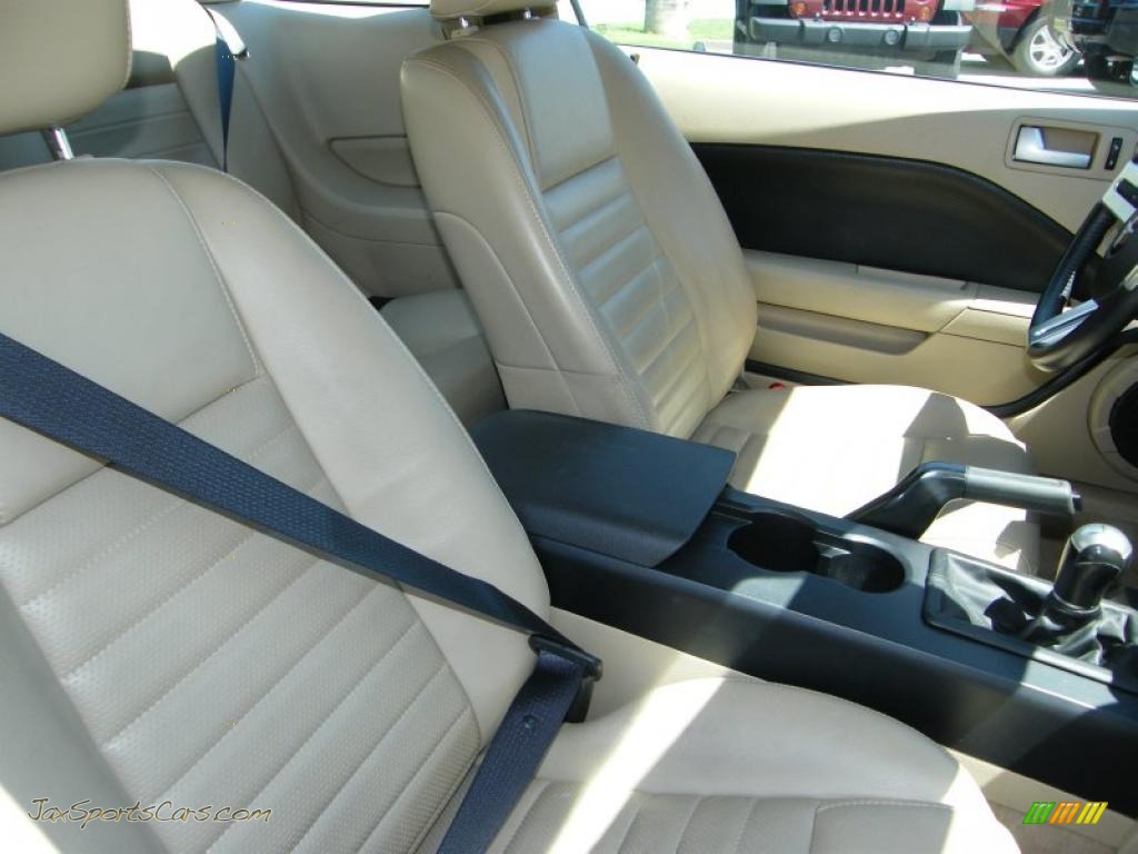 2007 Mustang GT Premium Coupe - Windveil Blue Metallic / Medium Parchment photo #25