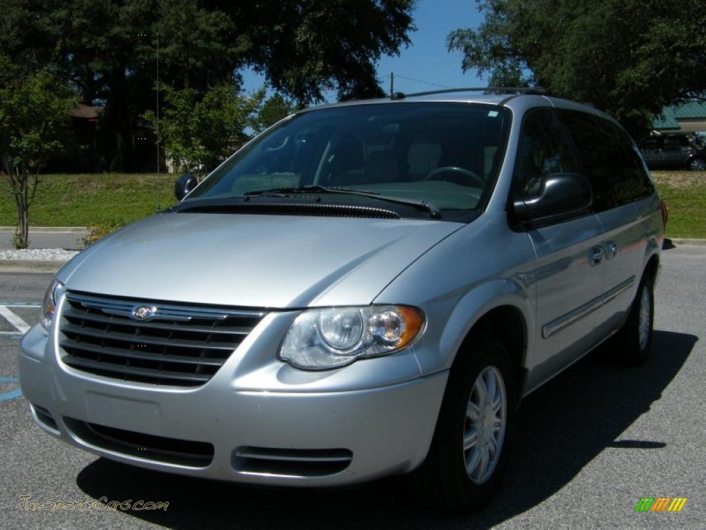 Bright Silver Metallic / Dark Khaki/Light Graystone Chrysler Town & Country Touring Bright Silver Metallic / Dark Khaki/Light Graystone Chrysler Town & Country Touring