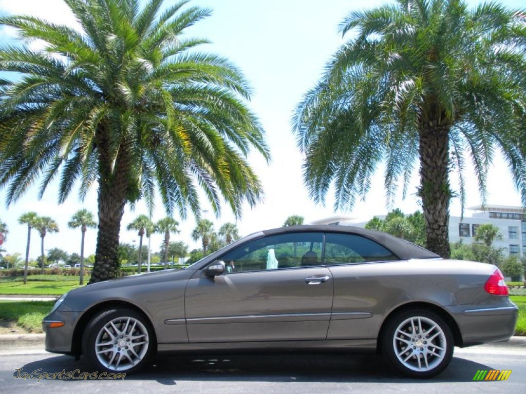 Steel Grey Metallic / Black/Cappuccino Mercedes-Benz CLK 350 Cabriolet