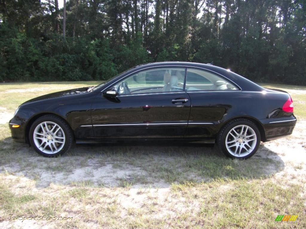 Black / Stone Mercedes-Benz CLK 350 Coupe Black / Stone Mercedes-Benz CLK 350 Coupe