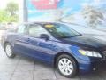 Toyota Camry XLE Blue Ribbon Metallic photo #2