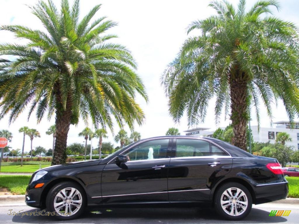 Black / Black Mercedes-Benz E 350 Sedan Black / Black Mercedes-Benz E 350 Sedan