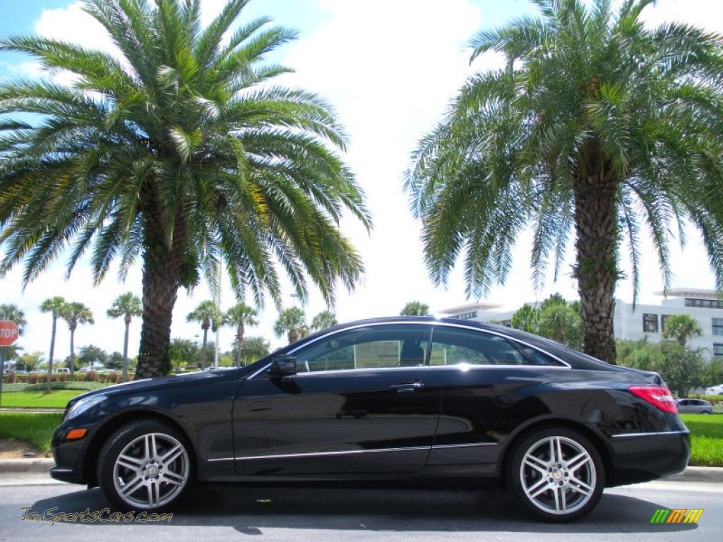 Black / Black Mercedes-Benz E 350 Coupe Black / Black Mercedes-Benz E 350 Coupe