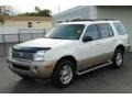 Mercury Mountaineer V6 Oxford White photo #1