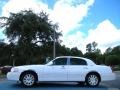 Lincoln Town Car Signature Limited Vibrant White photo #2 Lincoln Town Car Signature Limited Vibrant White photo #2