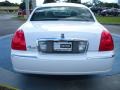 Lincoln Town Car Signature Limited Vibrant White photo #4 Lincoln Town Car Signature Limited Vibrant White photo #4